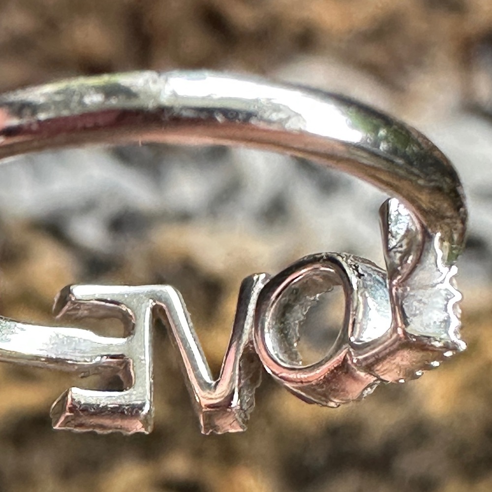 SIMPLY VERA VERA WANG Sterling Silver Diamond LOVE Ring - Picture 8 of 9